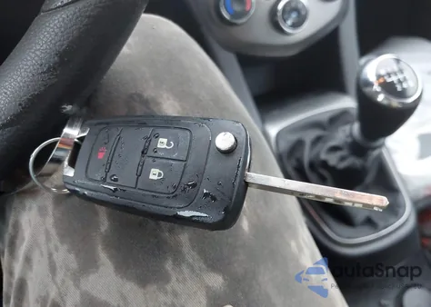 2016 Chevrolet Sonic Lt Manual из США, поврежденный, VIN 1G1JD6SB8G4177322